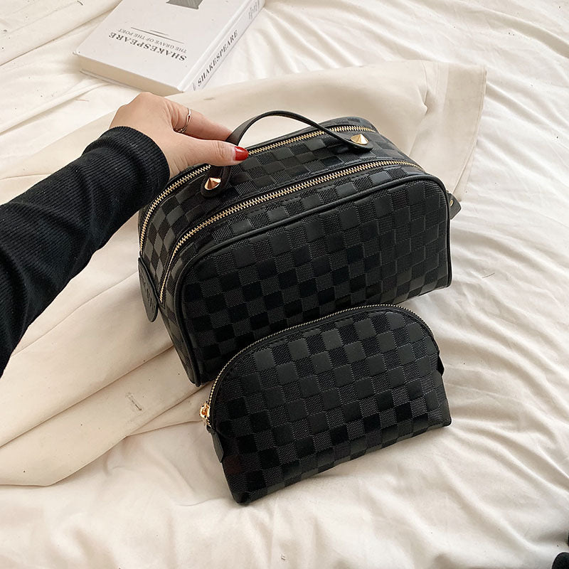 Attractive Cosmetics Storage Portable Toiletry Trendy Makeup Bag