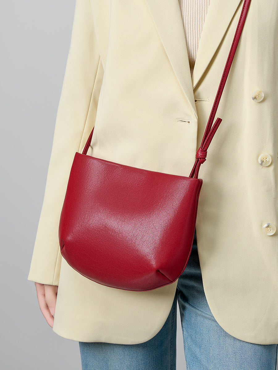 Women's Saddle Simple Commute High-grade Summer Versatile Genuine Leather Women's Messenger Bag