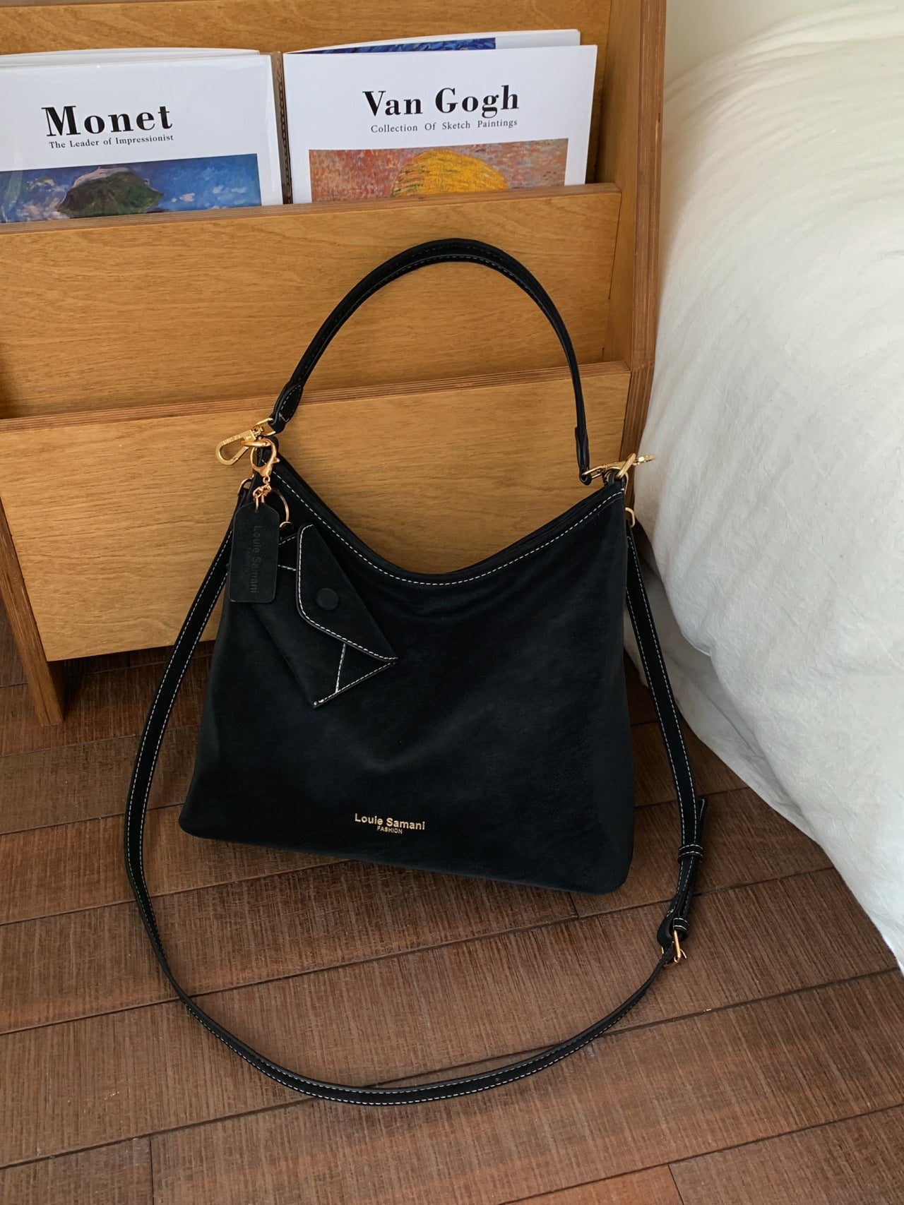 Women's Large Capacity Underarm Fashion Retro Women's Shoulder Bag