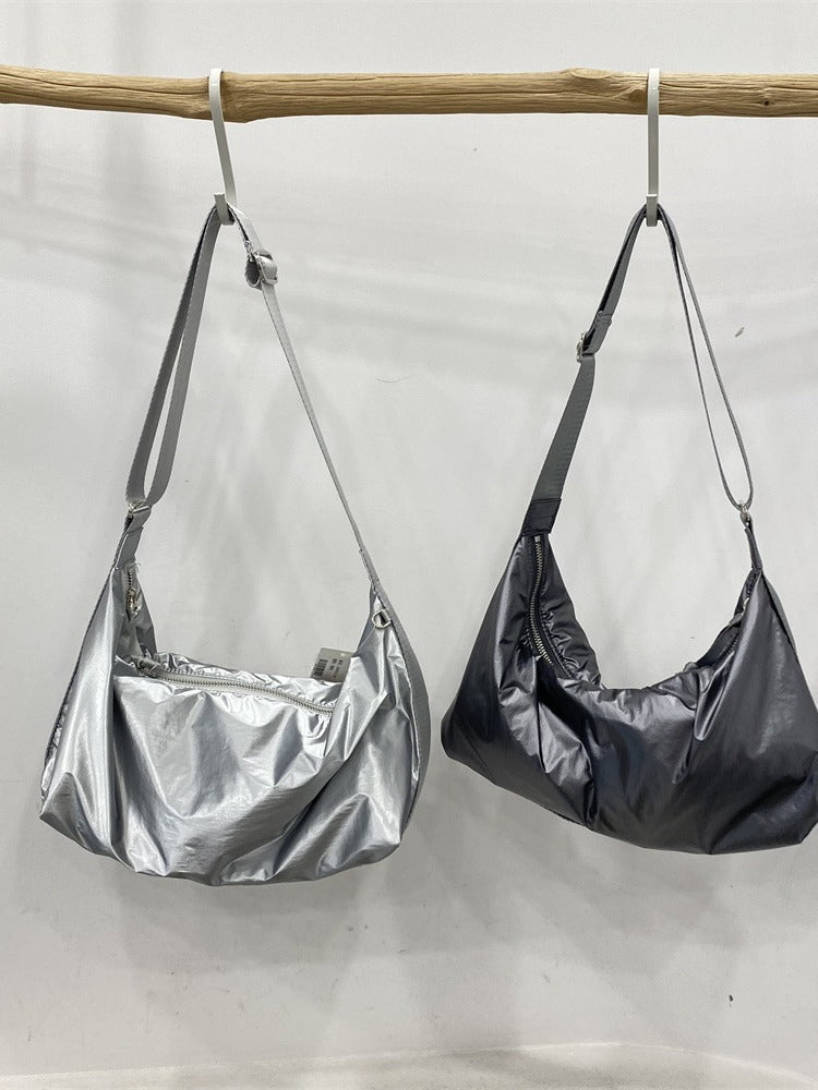 Women's Retro Textured Elegant Lightweight Satin Western Style Niche Soft Women's Shoulder Bag