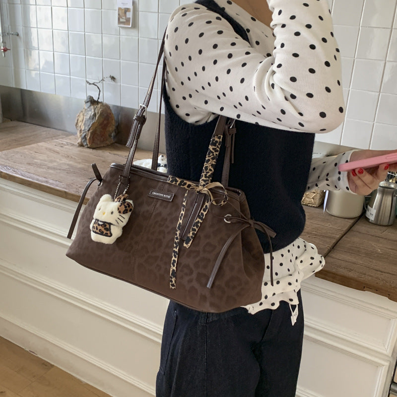 Women's Korean Simple Retro Underarm Leisure Popular Fashion Shoulder Bags