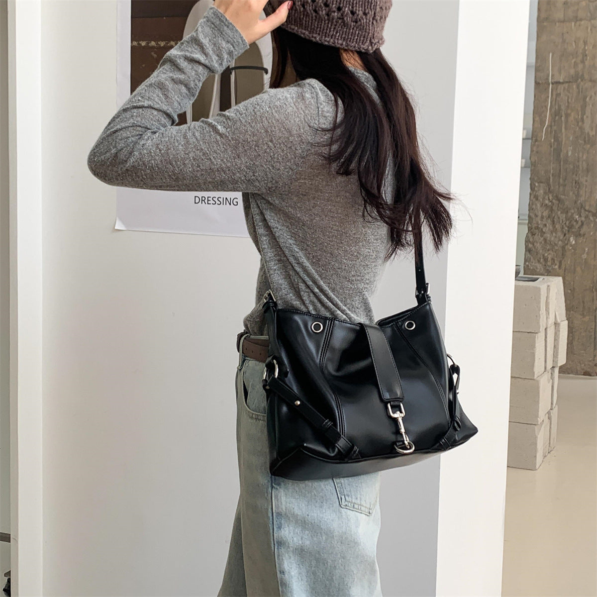 Women's Retro Style High-grade Design Fashion Soft Leather Women's Shoulder Bag