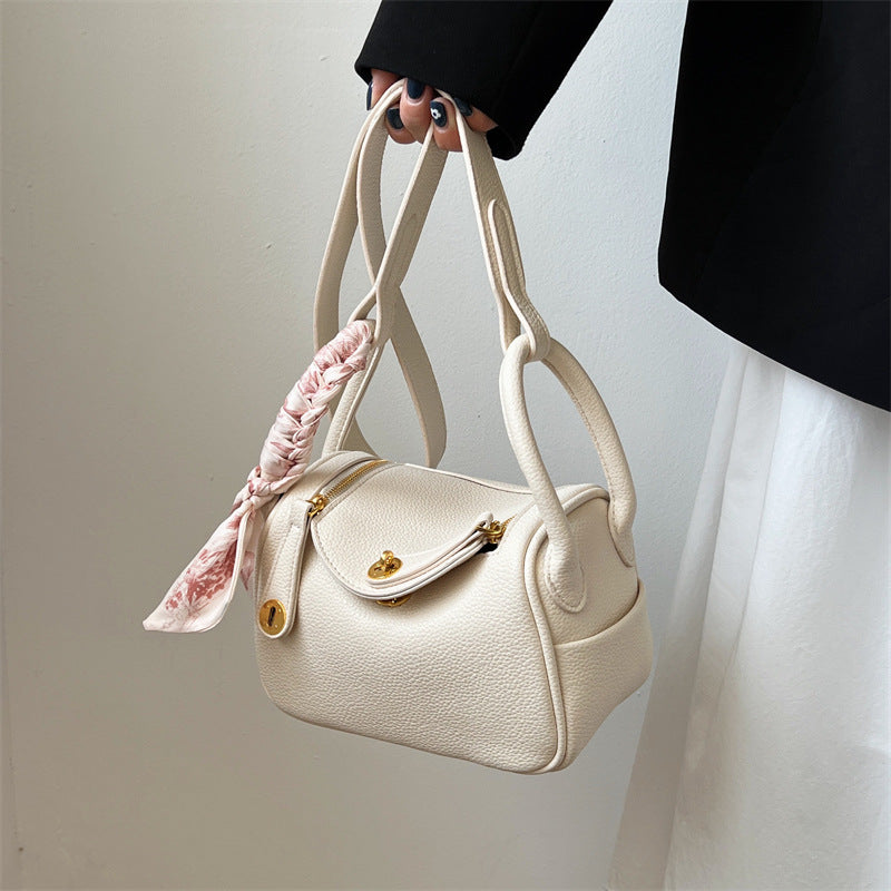High-grade Simple Versatile Pillow Fashion Trend Women's Shoulder Bag