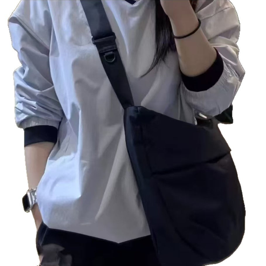 Trendy Fashion North House Dumpling Unisex Women's Messenger Bag