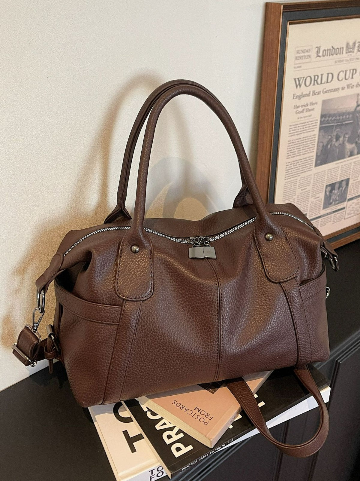 Women's Large Capacity High-grade Retro Leisure Tote Bags