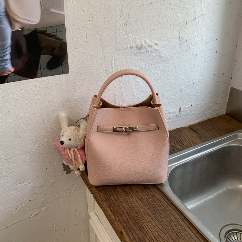 Large Capacity Quality Stylish Good Texture Commuter Women's Shoulder Bag