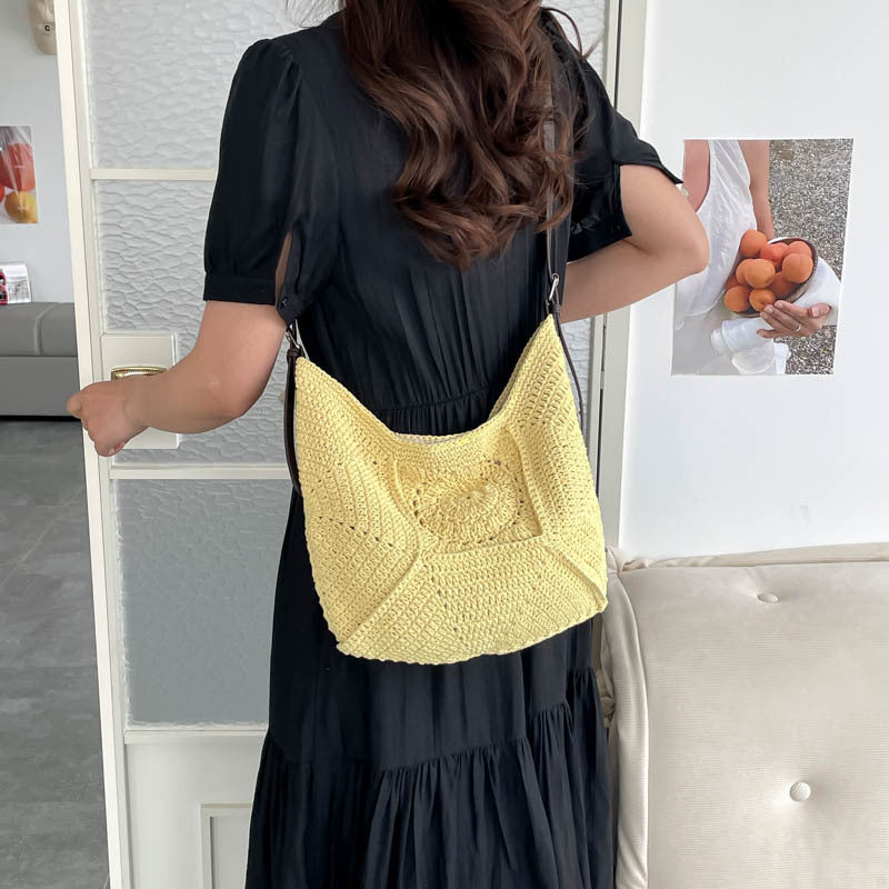 Women's Retro Hand-woven Crocheted Cotton Thread Underarm Lazy Bags