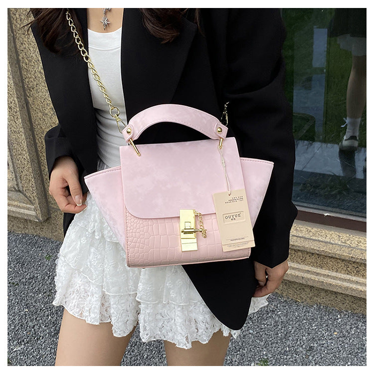 Women's Retro Design Popular Chain Portable Bags