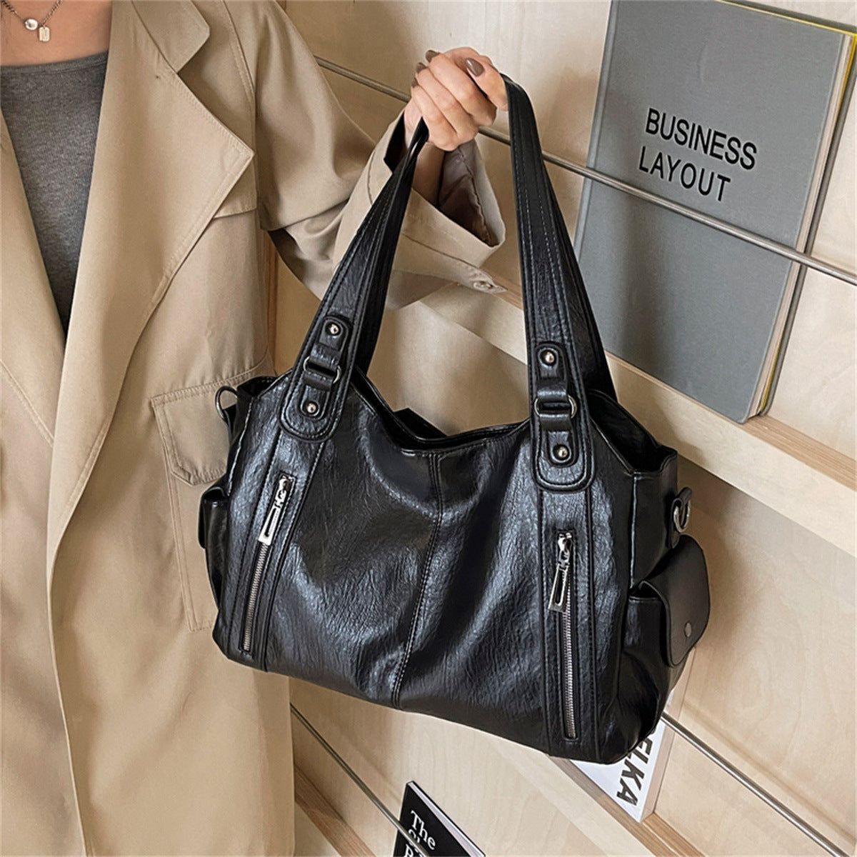 Large Capacity Retro Female Stylish Good Texture Tote Bag