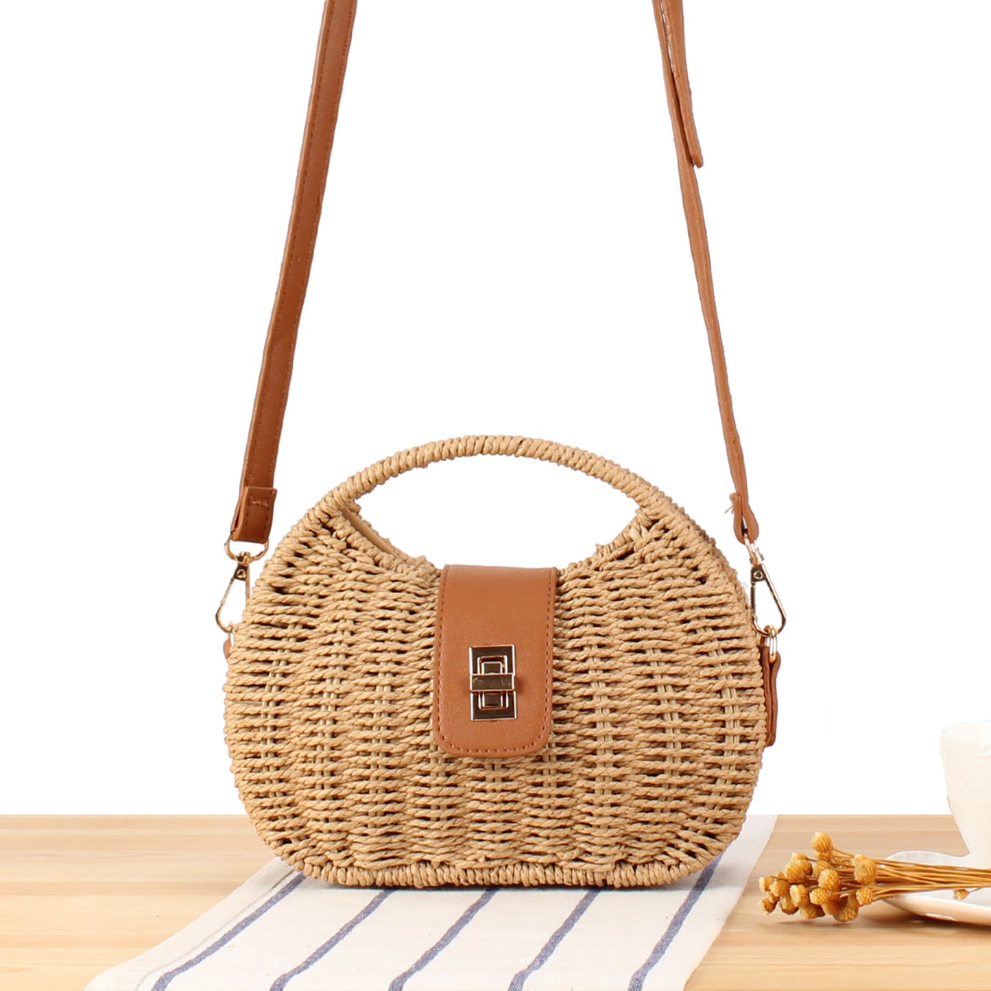 Women's French Fashion Woven Straw Seaside Vacation Beach Daily Women's Messenger Bag