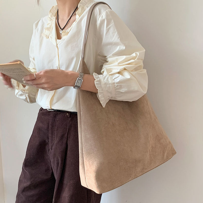 Women's Retro Leisure Commute Large Capacity Suede Bags