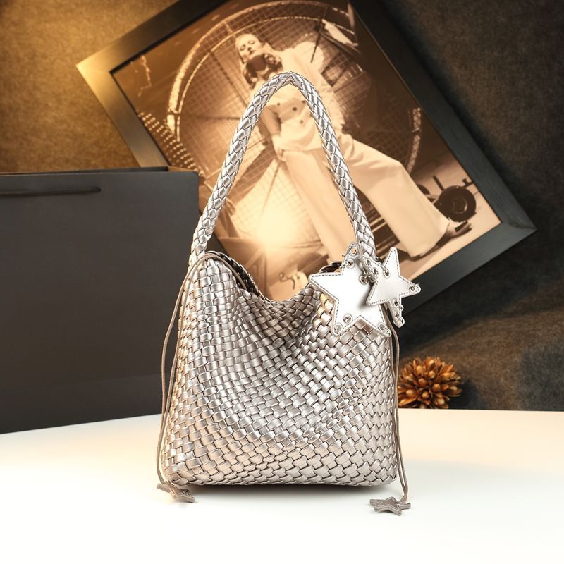 Women's Big Fashion Genuine Leather Trend Underarm Large Capacity Women's Handbag