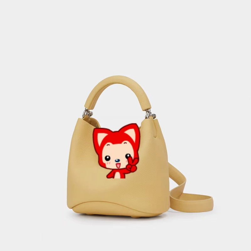 Women's Pig Large Sizes Design One White Bucket Bag