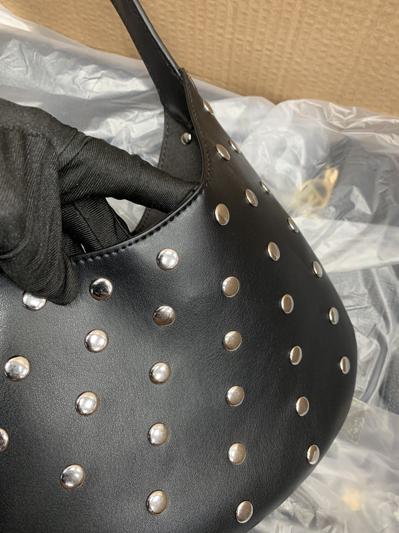 Women's Spanish Rivet Underarm Black Crescent-shaped Design Bucket Bag