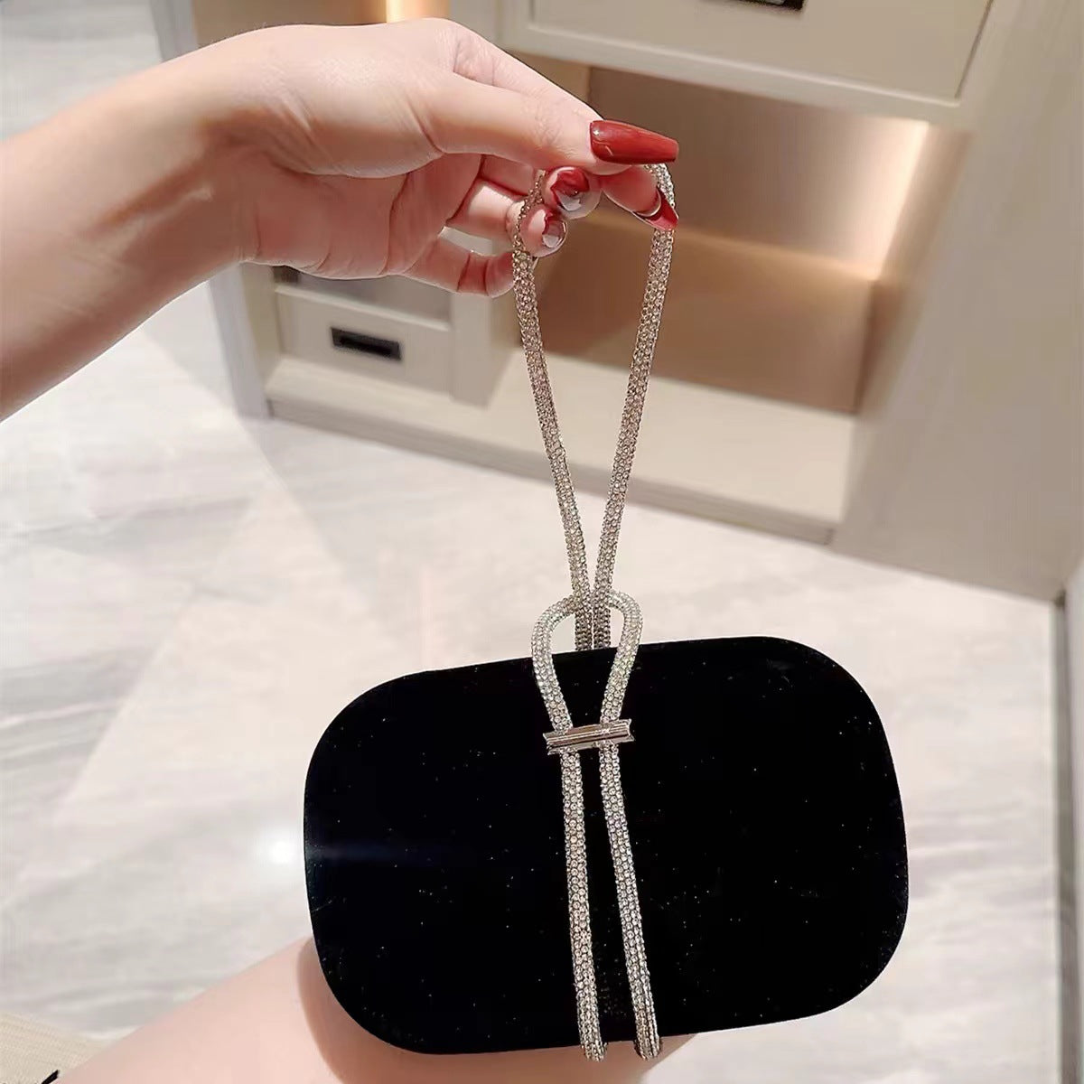 Women's Veet Iron Box Dinner Bridesmaid Dress Garment Female Bucket Bag