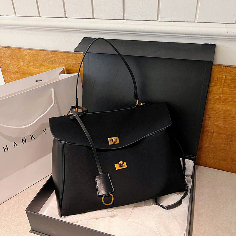 Women's Portable Niche Idle Style Suede Large Lock