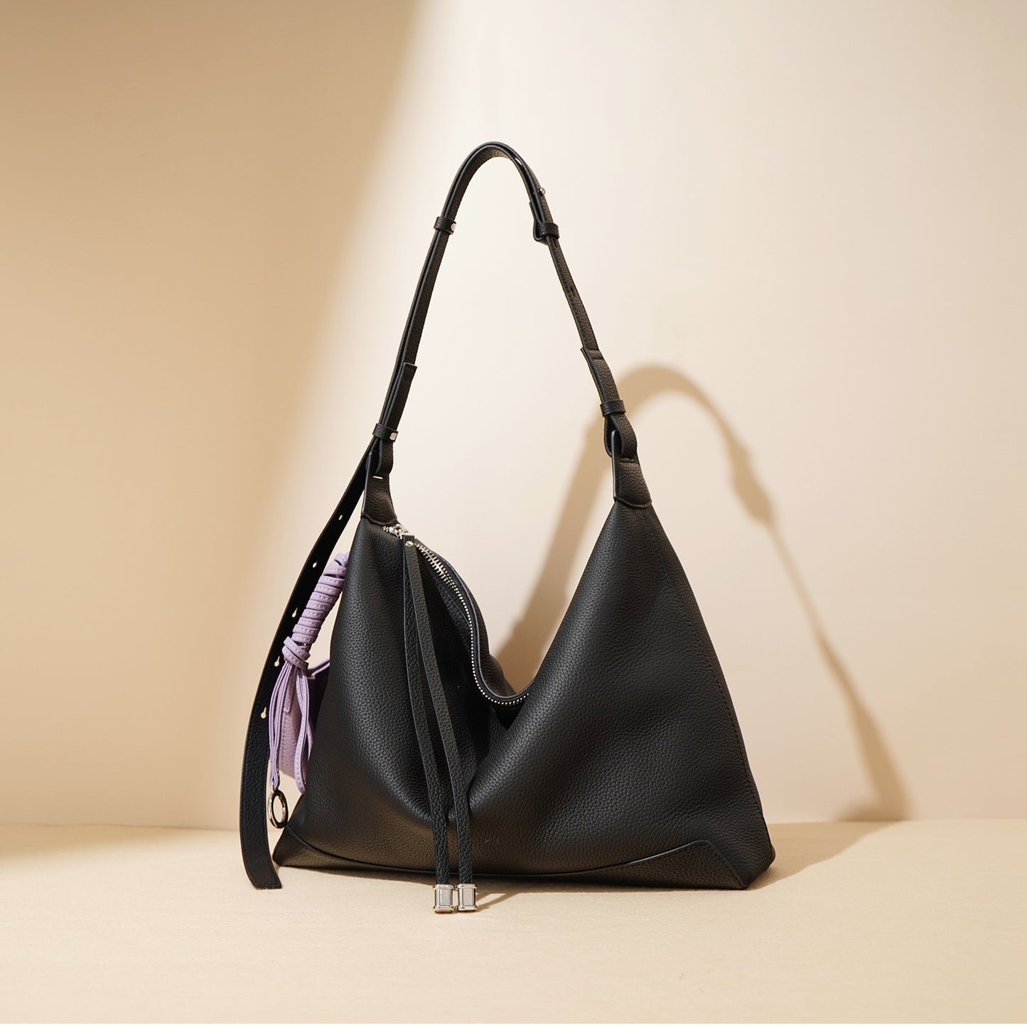 Minority Simple Wind Large Capacity Commuter High Sense Fashion Women's Handbag