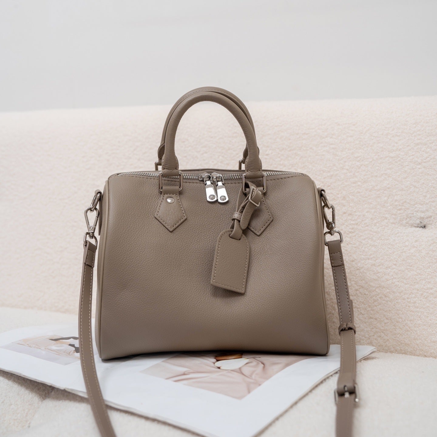 Women's Fashion Genuine Leather Simple High-grade Feeling Tong Portable Women's Shoulder Bag