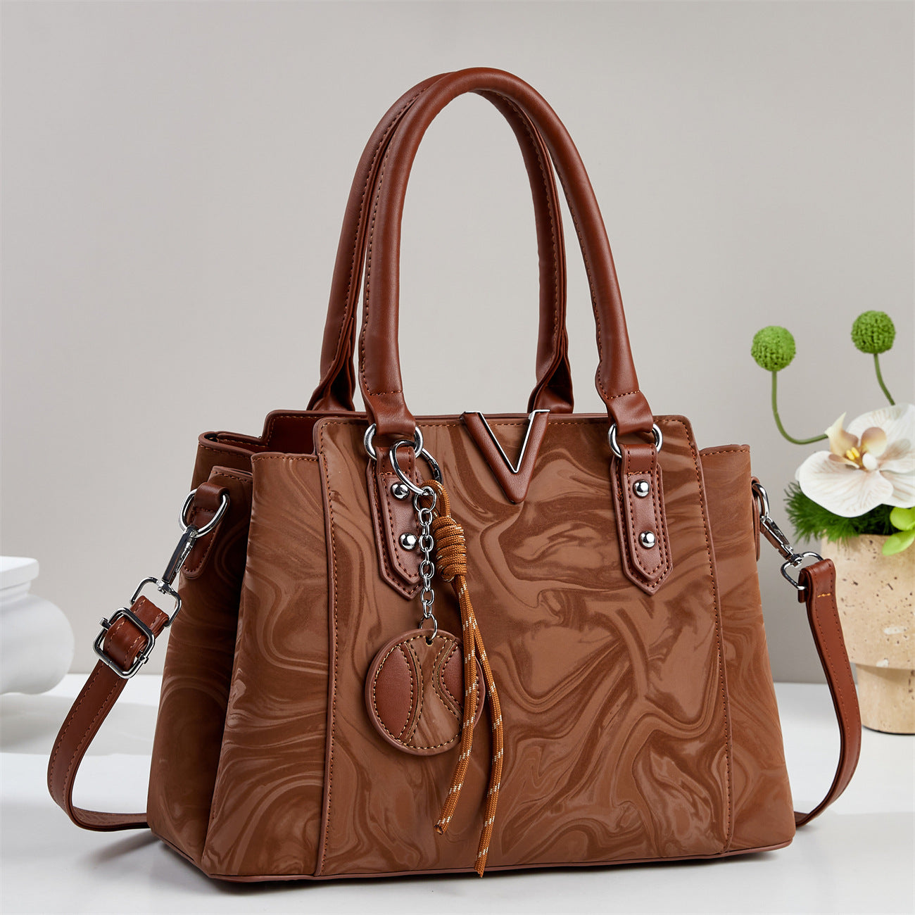 Women's Fashion Large Capacity Mom Elegant Commuter Women's Shoulder Bag