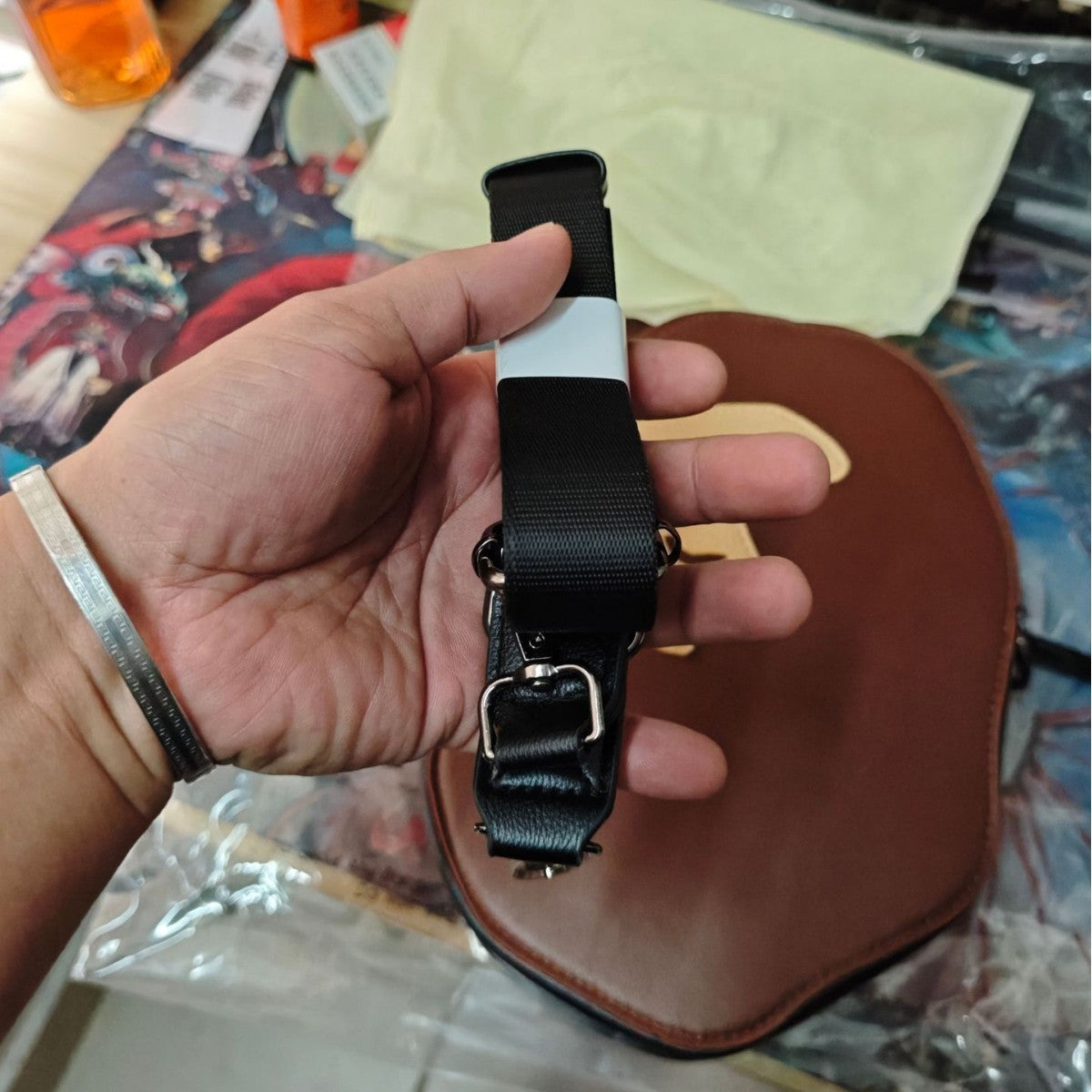 Fashion Yuan Pattern Leather Zipper Head Men's Messenger Bag