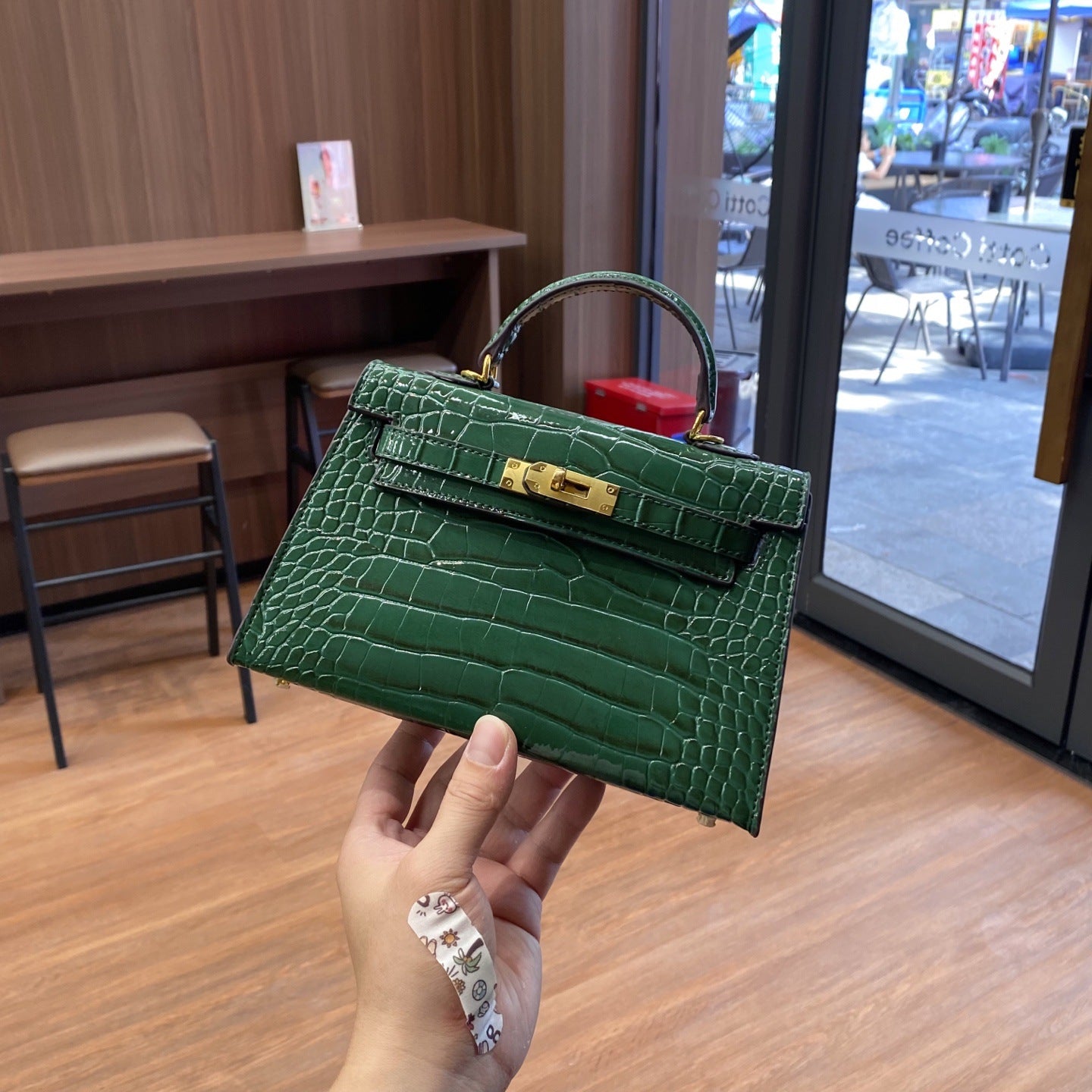 Popular Second Generation Crocodile Pattern Platinum Women's Shoulder Bag