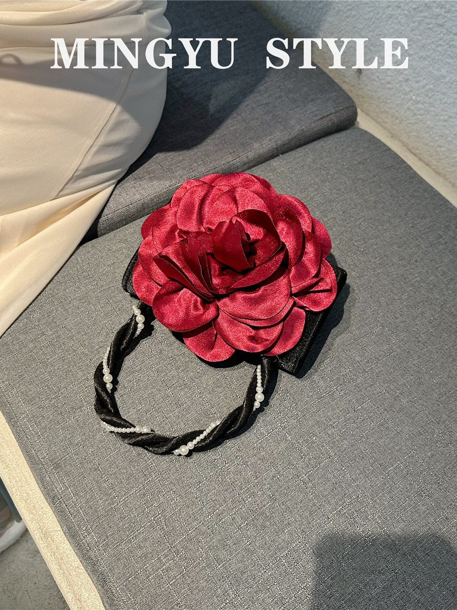 Retro Twist Pearl Clutch Rose Three-dimensional Bags