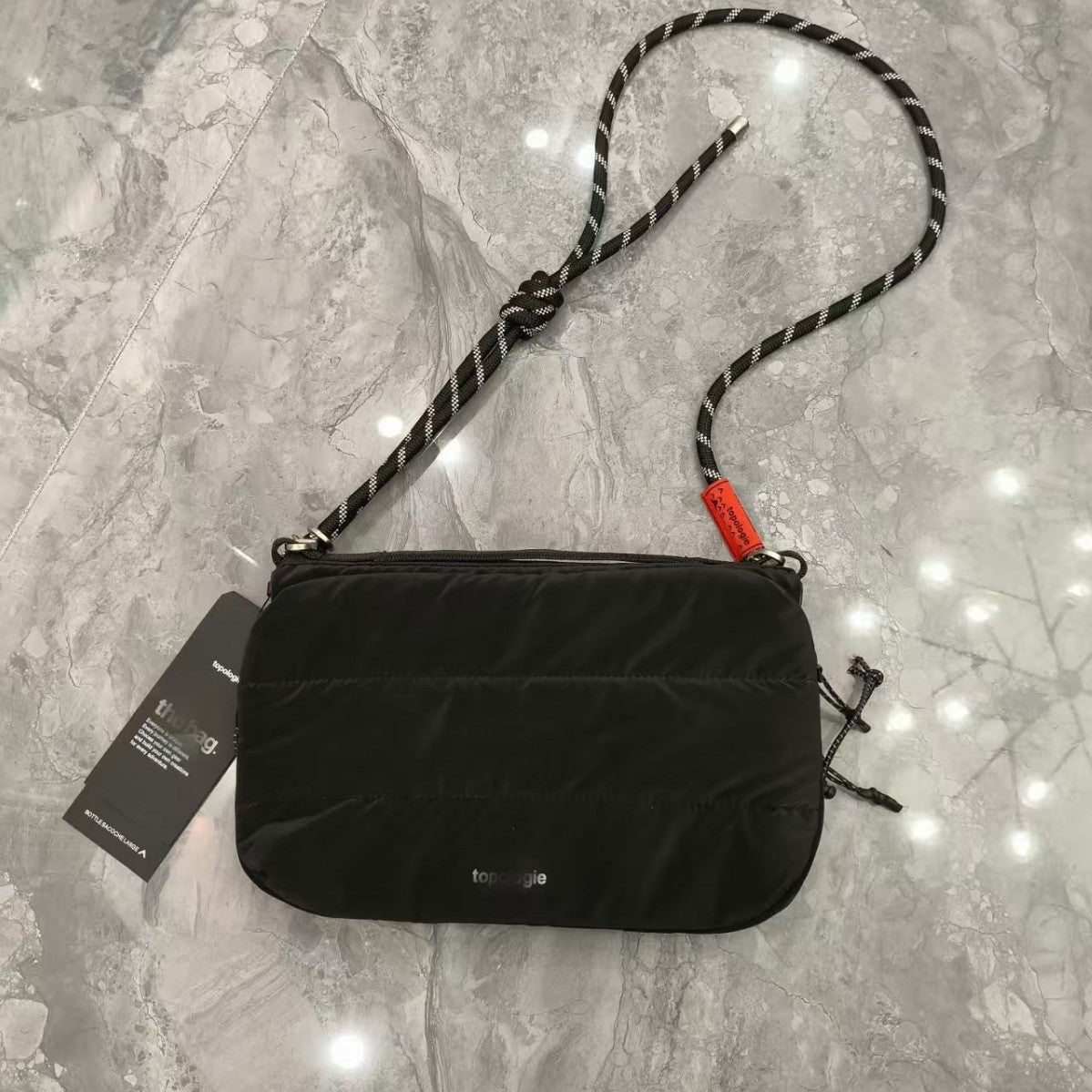Women's & Men's Large Water Bottle Lightweight Waterproof Men's Messenger Bag