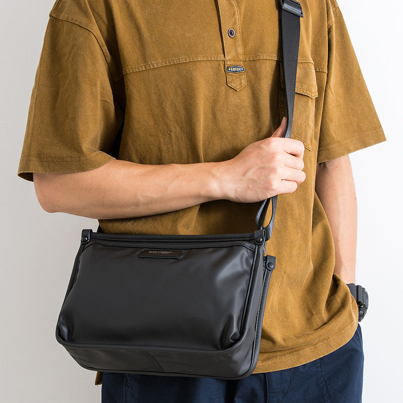 Trendy Unisex Versatile Personality Simple Commute Men's Messenger Bag