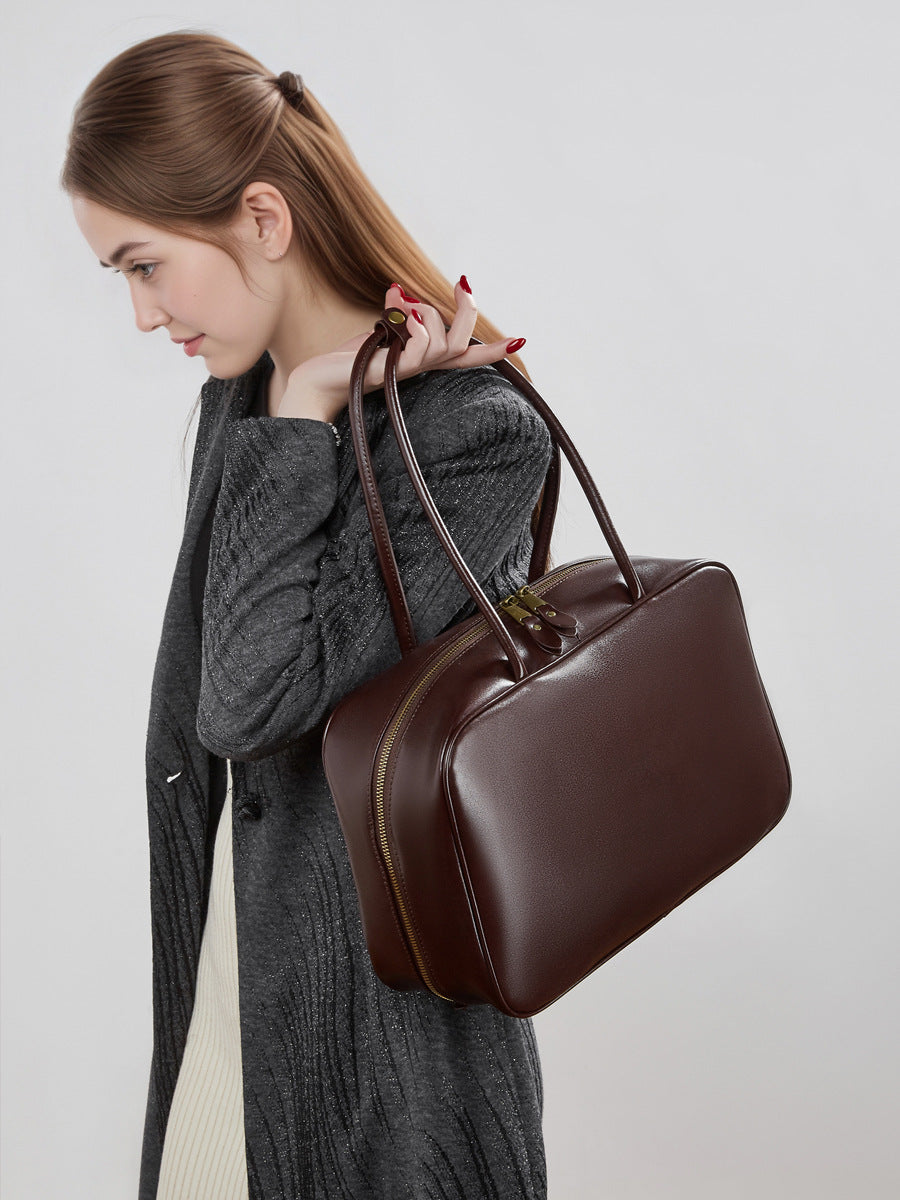 Trendy Beautiful Women's Niche Leather Bowling Bags