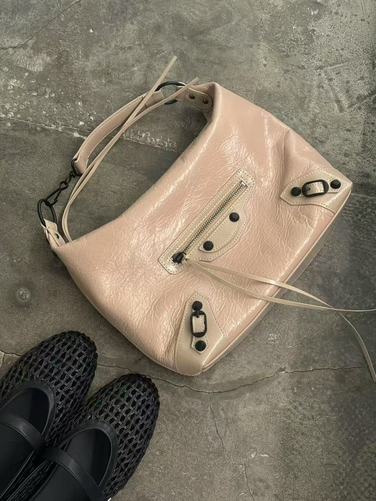 Spring Wear Rivet Punk Cool Leather Motorcycle Tote Bag