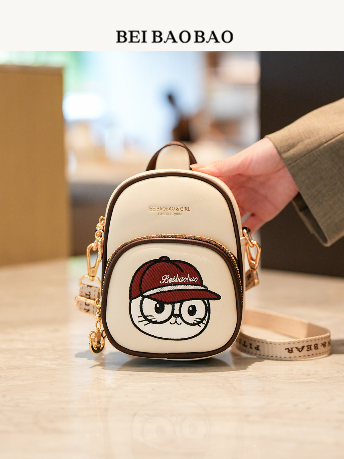 Women's Source Cartoon Baseball Cap Fashion Mobile Phone Bag