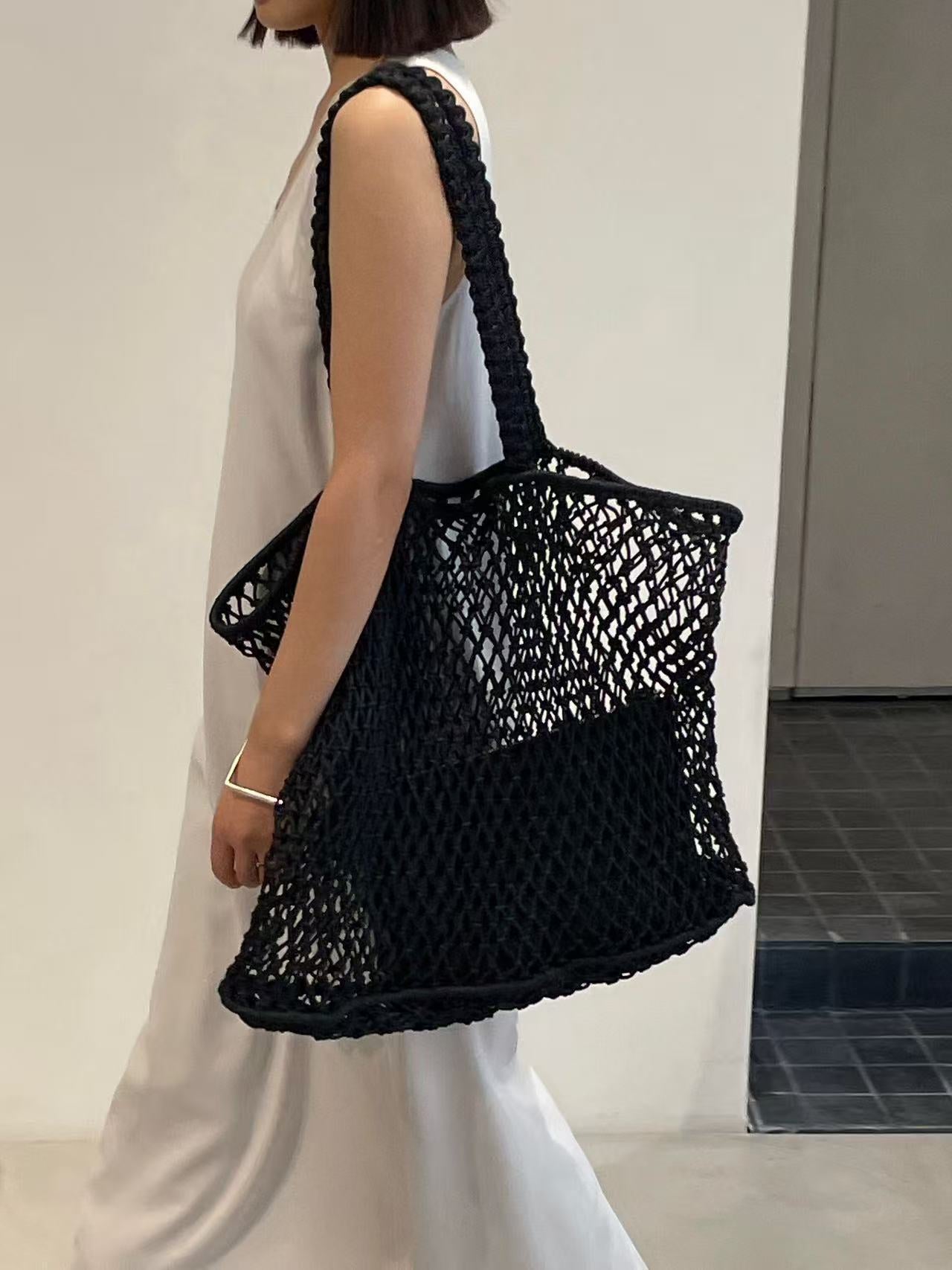 Beautiful Women's Fashionable Minimalist Hand-woven Design Women's Shoulder Bag