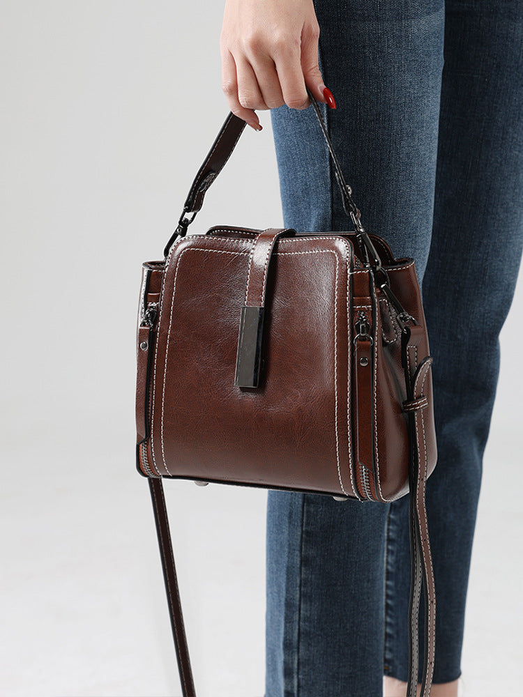 Women's Cowhide Fashion Trendy Retro Temperament Commute Women's Shoulder Bag