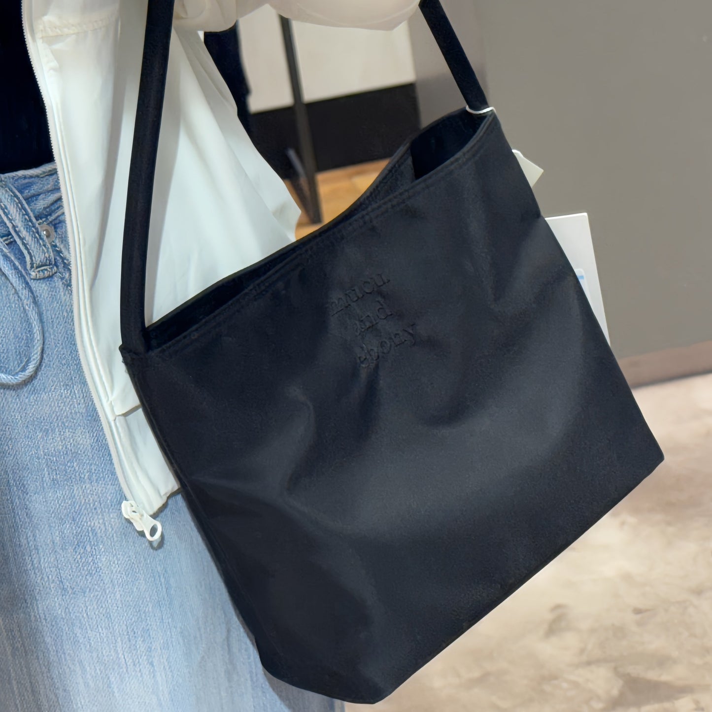 Trendy Attractive Women's Niche Nylon Commute Bucket Bags
