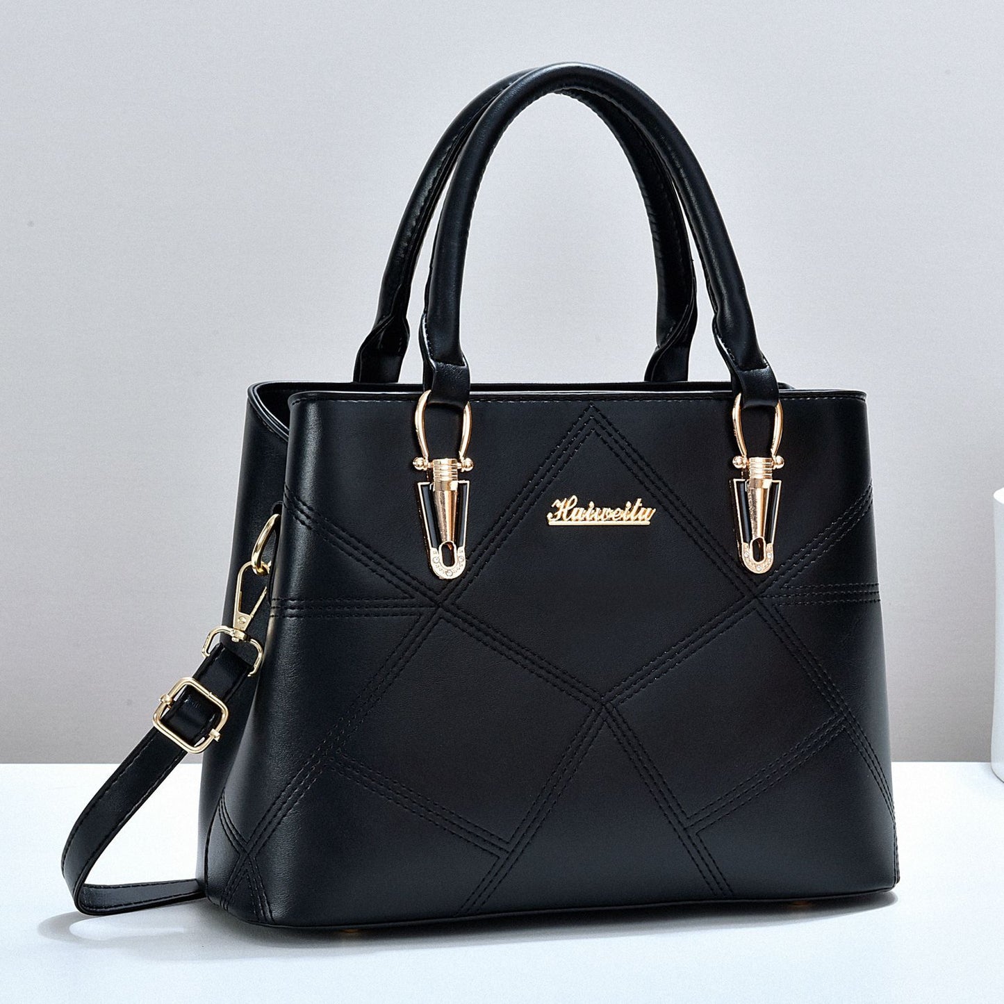 Comfortable Women's Large Capacity Classic Fashion Bags