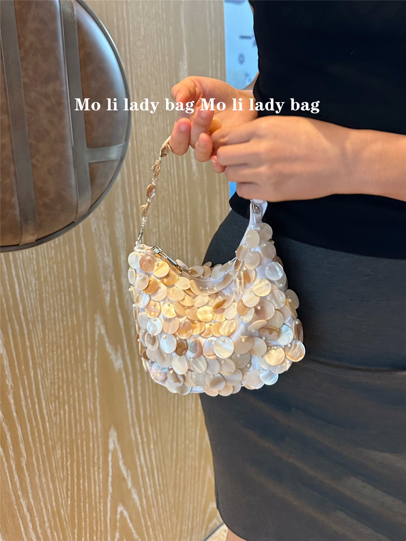 Women's Beaded Fritillary Dinner Style Shell Portable Women's Messenger Bag