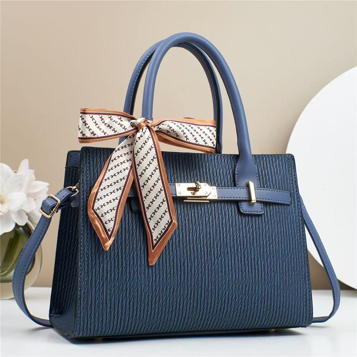 Women's Light Luxury Fashionable Classy Mother Gift Tote Bag