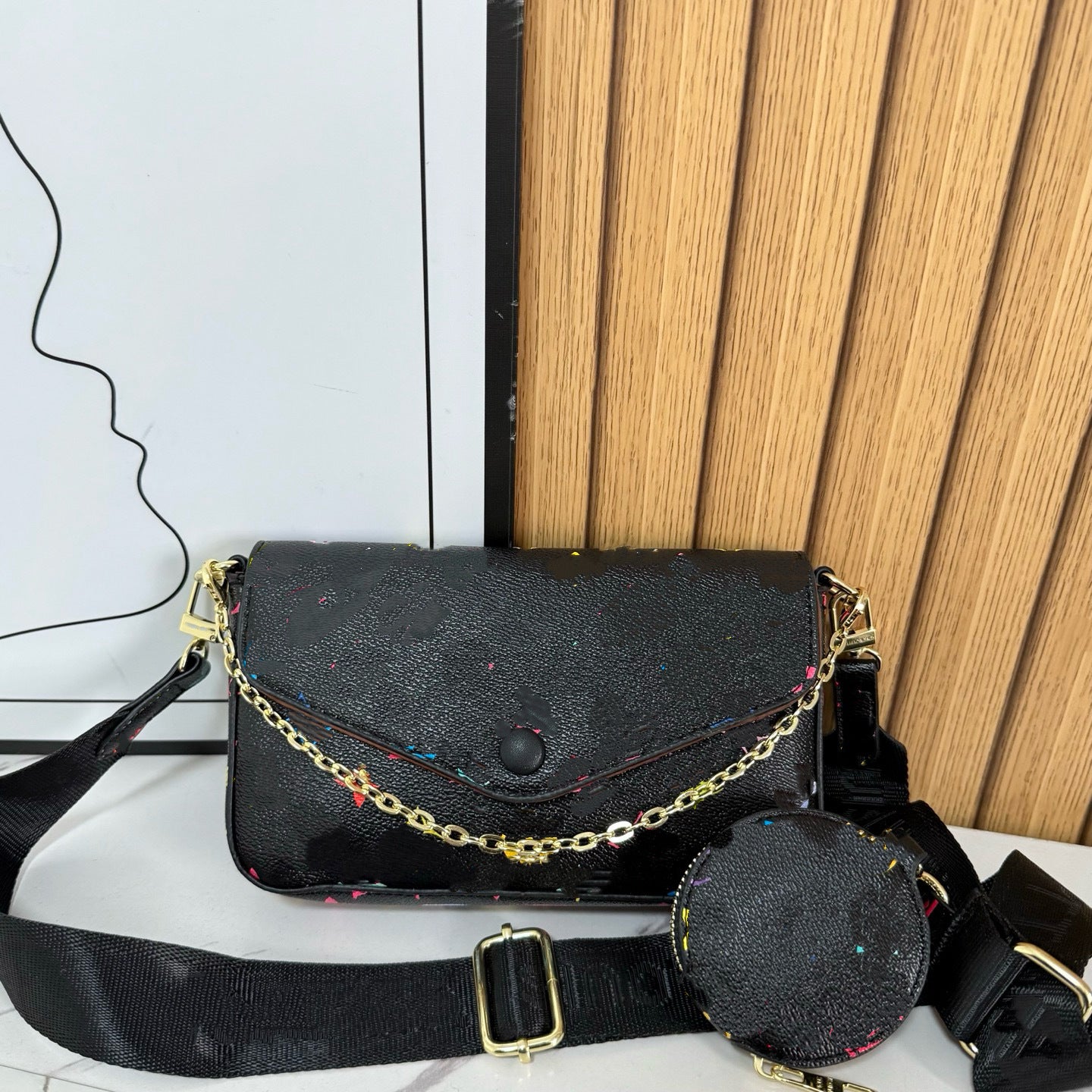 Women's Retro Minority Wide Strap Pillow Versatile Women's Messenger Bag