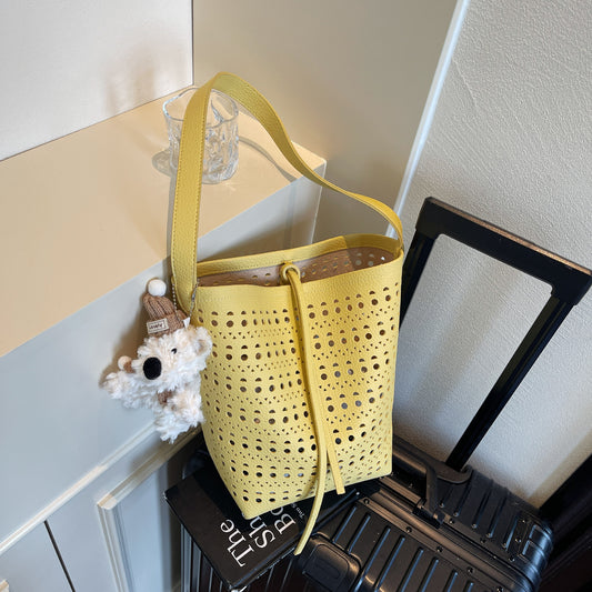 Women's Niche Weaving Hollow Single Commuter Fashion Bucket Bag