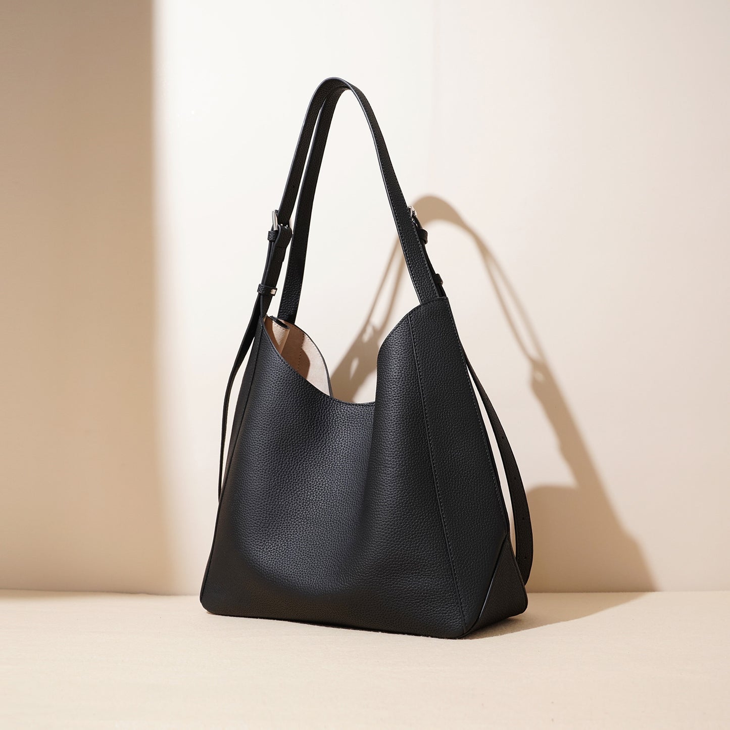 Women's High-grade Leather First Layer Cowhide Design Bags