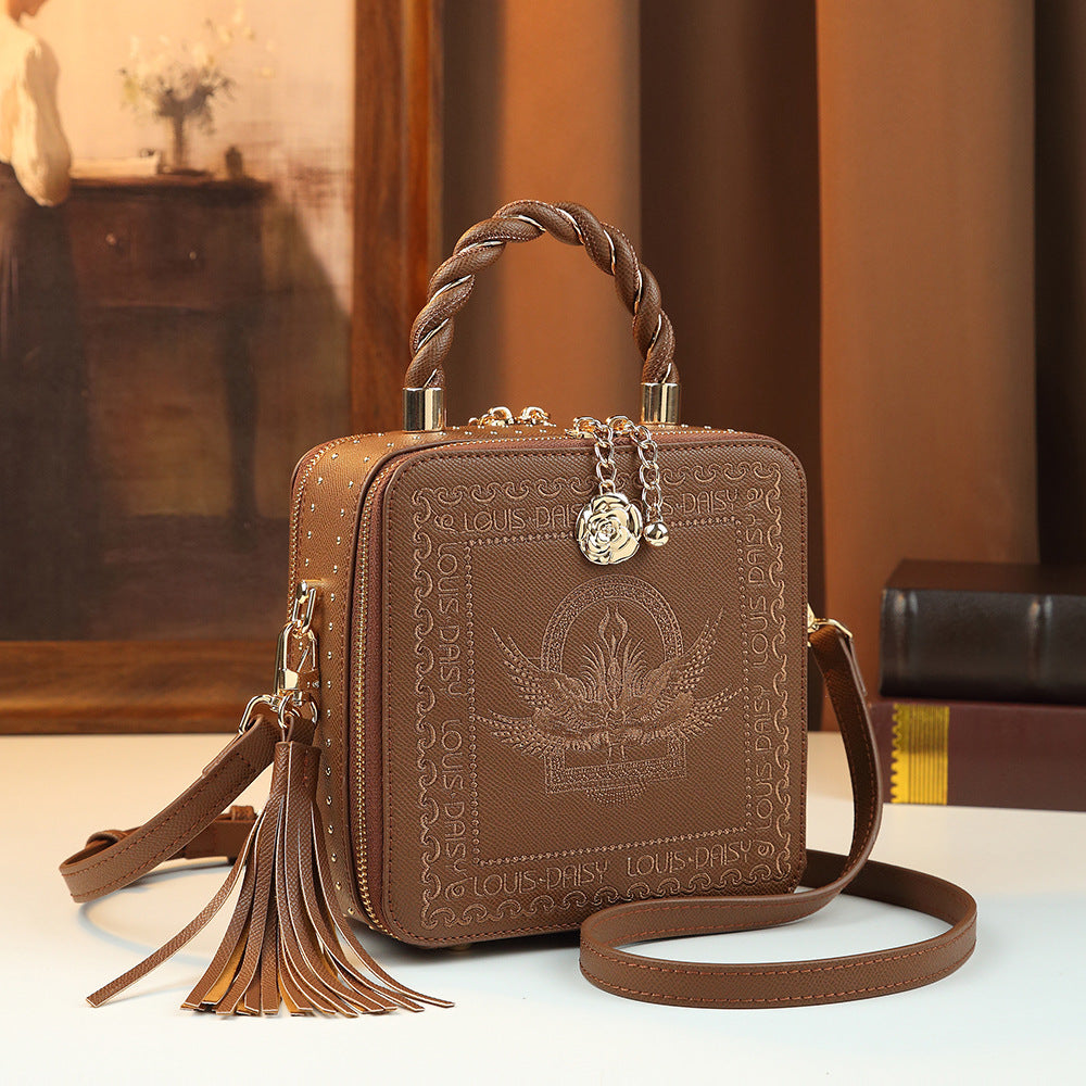 Women's Wild Berry Mesh Embroidered Portable High-grade Small Square Bags