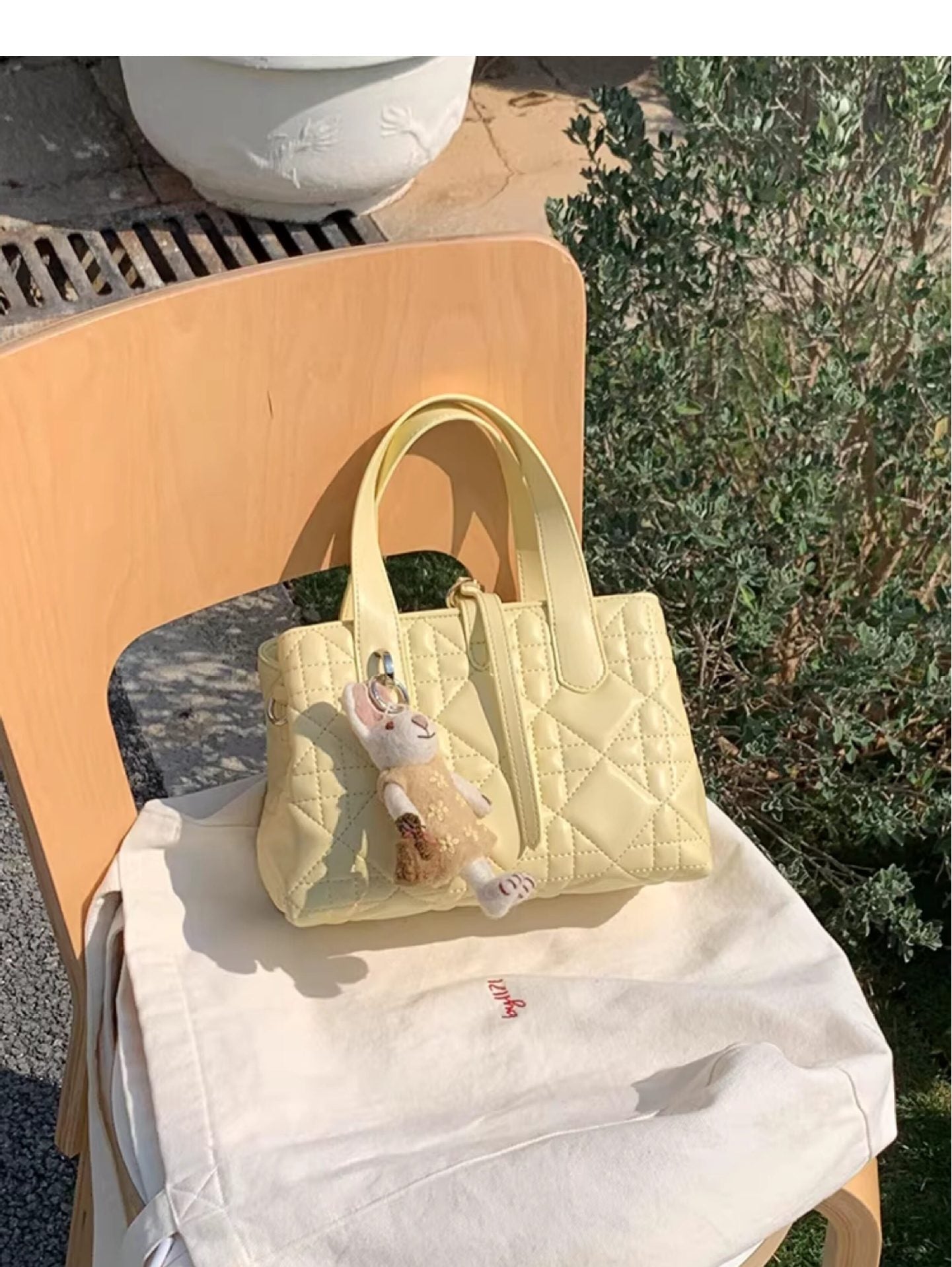 Women's Spring Korean Style Simple Diamond Quilted Fashion Commuter Women's Handbag