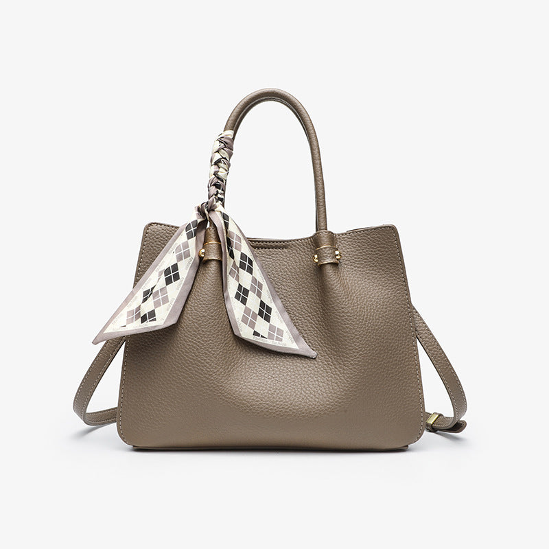 Women's Korean Style Retro Vegetable Basket Commuter Temperament Wild High Bucket Bags