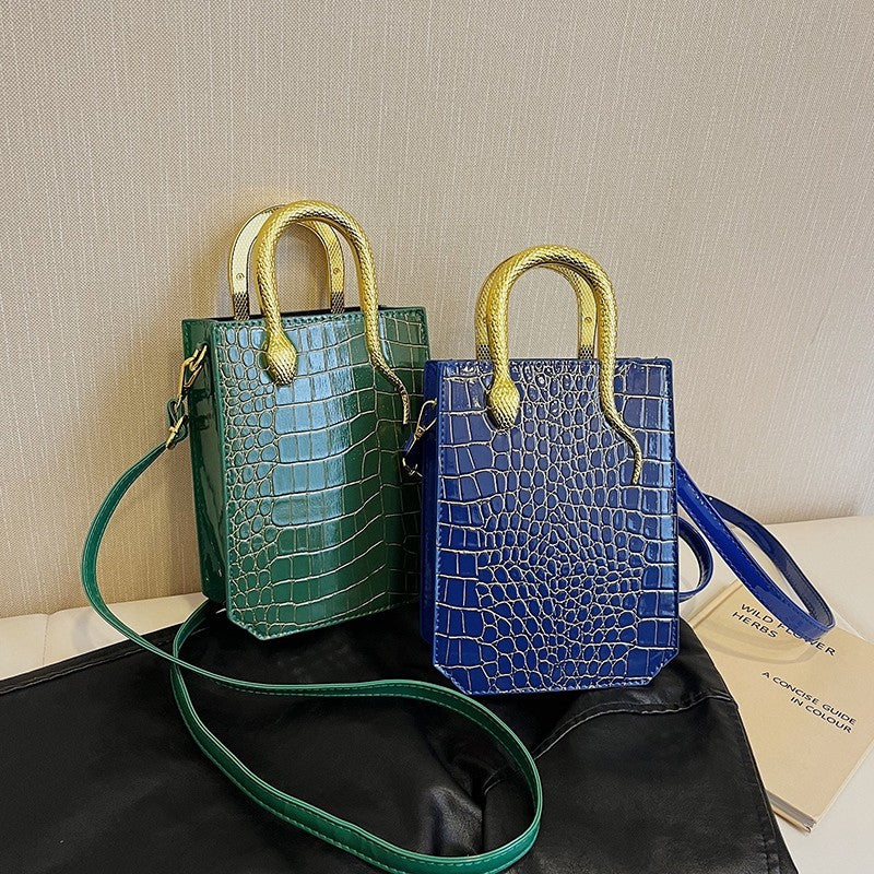 Women's Crocodile Pattern Gold Snake Portable Retro Women's Shoulder Bag