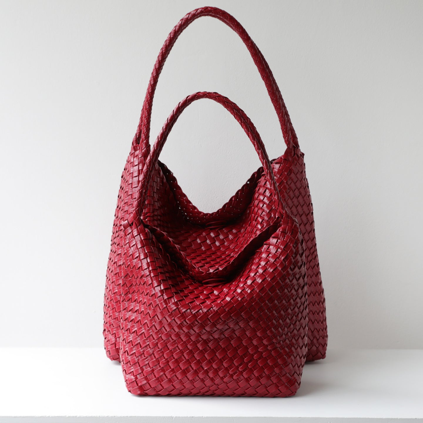 Women's Leather Hand-woven Large Capacity Totes Stylish Bags