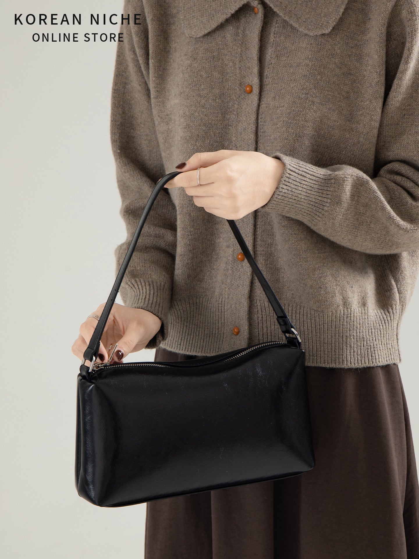 Women's Style Oil Wax Leather Design Portable High Sense Retro Easy Bags