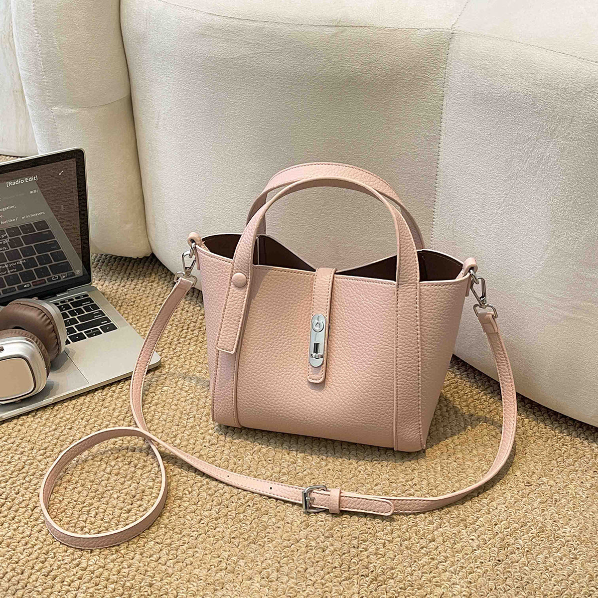 Women's Solid Color Soft Leather Niche Lychee Pattern Vegetable Basket Women's Shoulder Bag