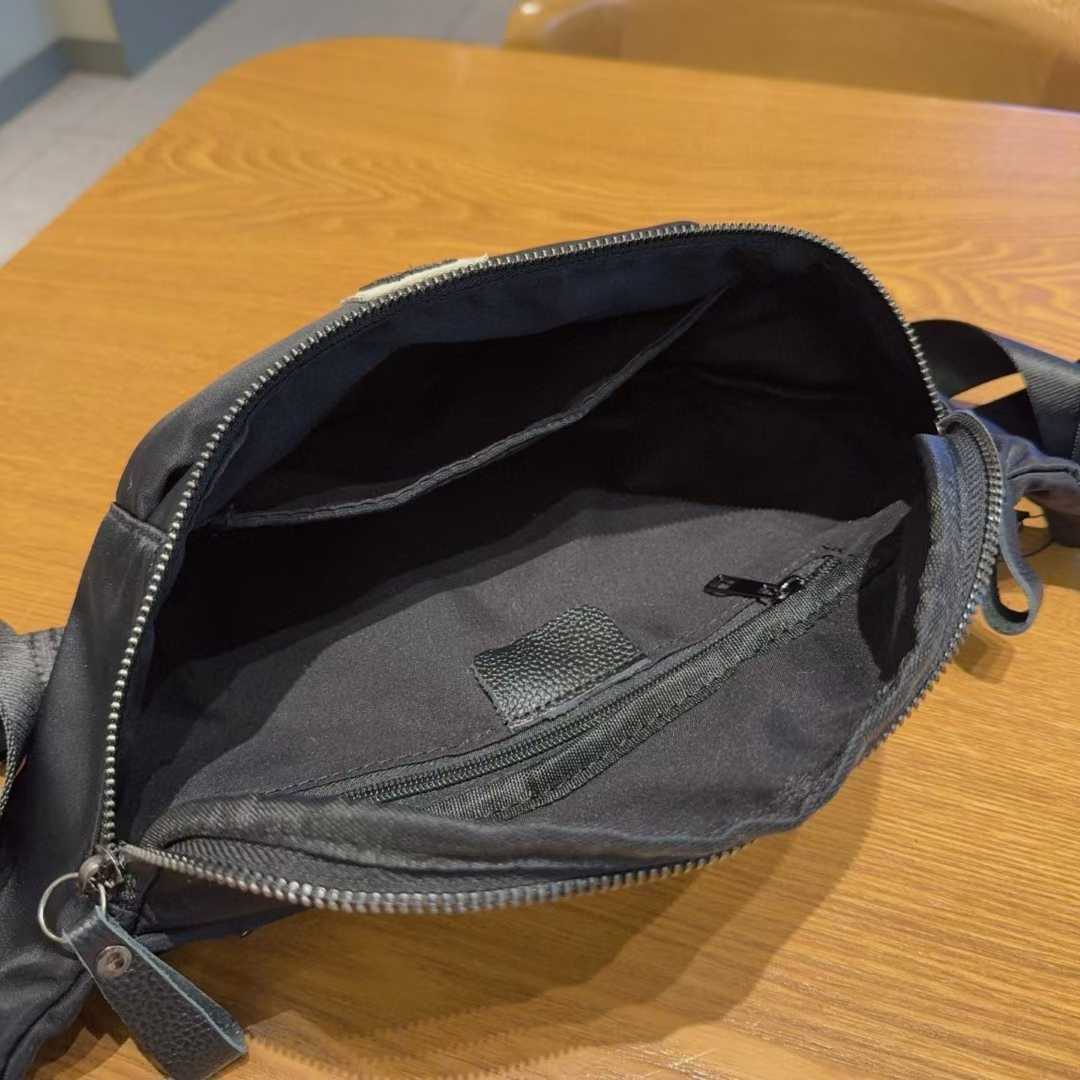 Versatile Simple Working Style Lightweight Fashion Large Bags