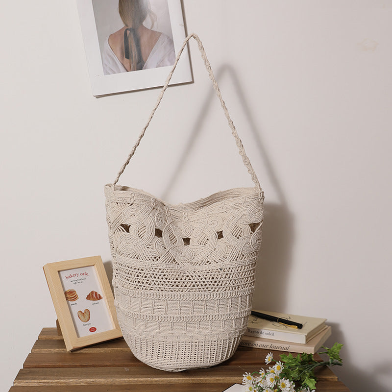 Capacity One Straw Fashion Flower Woven Bags