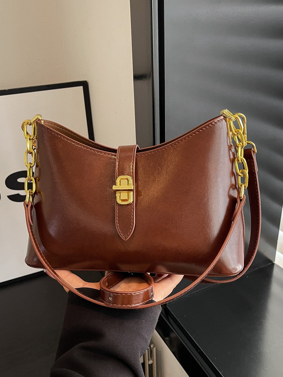 Versatile Women's Retro Minority Underarm Commuter Women's Shoulder Bag